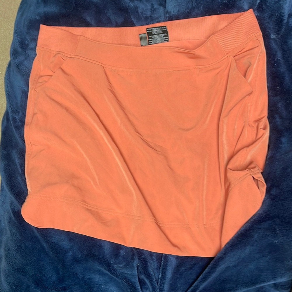 orange / salmon skirt
